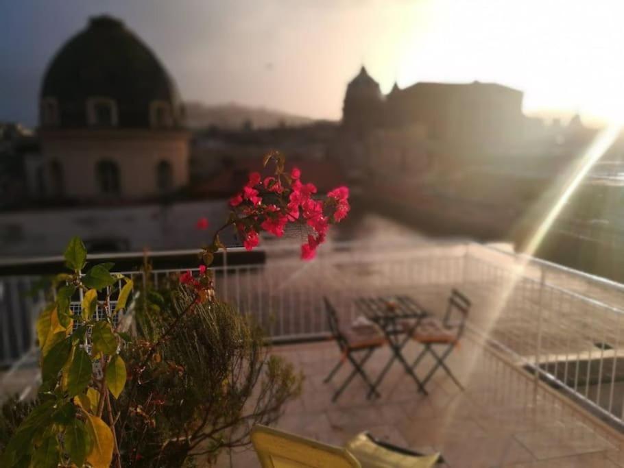 Naples In The History 4M Bed and Breakfast Eksteriør billede